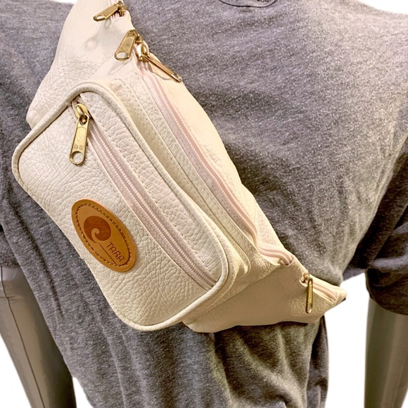 VEGAN LEATHER FANNY PACK NWT *LAST 1 - Picture 7 of 10